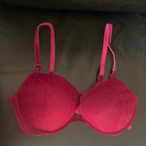 Victoria’s Secret push-up bra